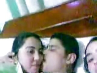 خوبصورت نوجوان کی گرفتاری میں ایک آدمی کے ان کی جنس کے نیٹ ورک